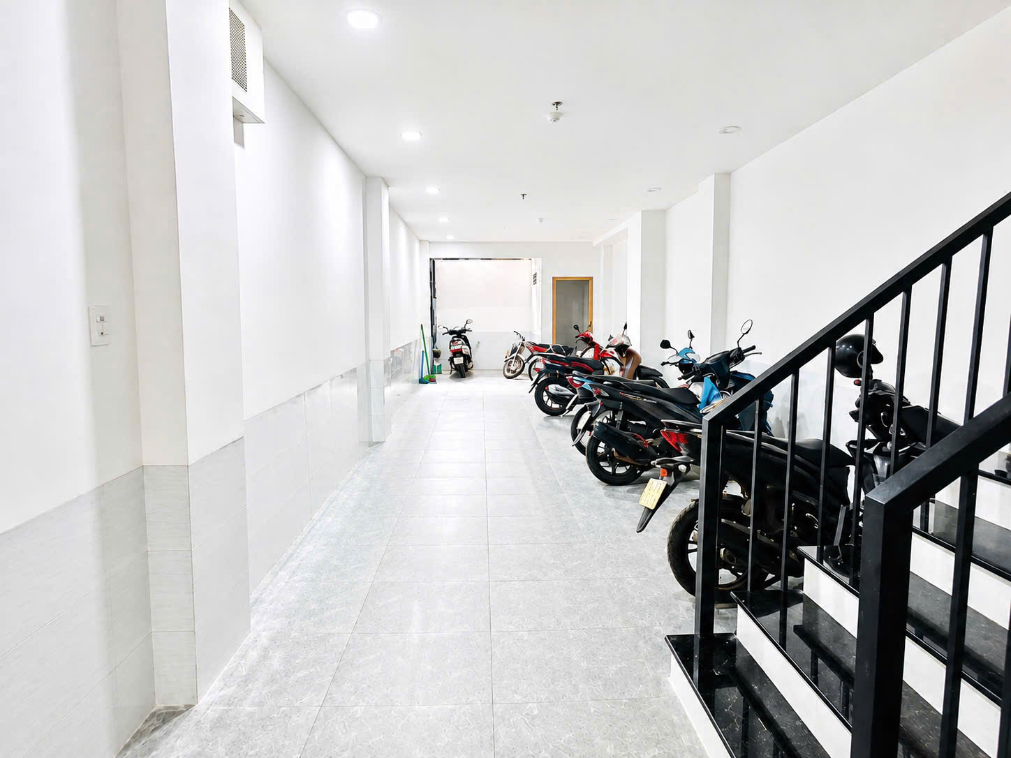Khu Kiều Đàm - CHDV 6tầng Thang Máy - 92m2 - 16PN - Dòng tiền 1.5tỷ/năm, Đường 12M - 25tỷ 16018354
