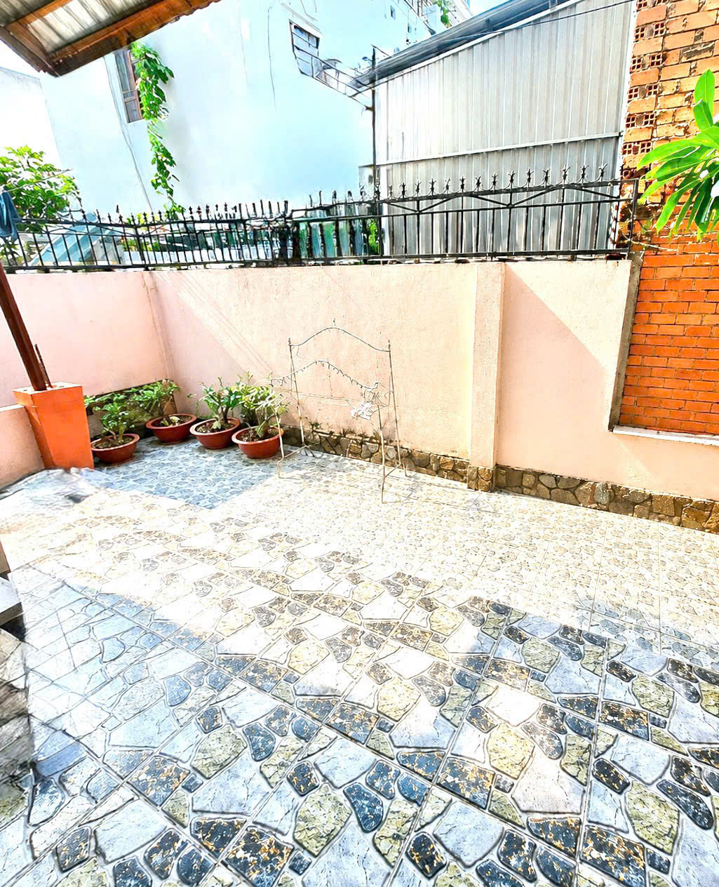 Mặt tiền Kinh doanh - Hoàng Quốc Việt 372m2 3tầng - Ngang 12m, Tiện xây Cao Tầng, giá 51tỷ 16018364