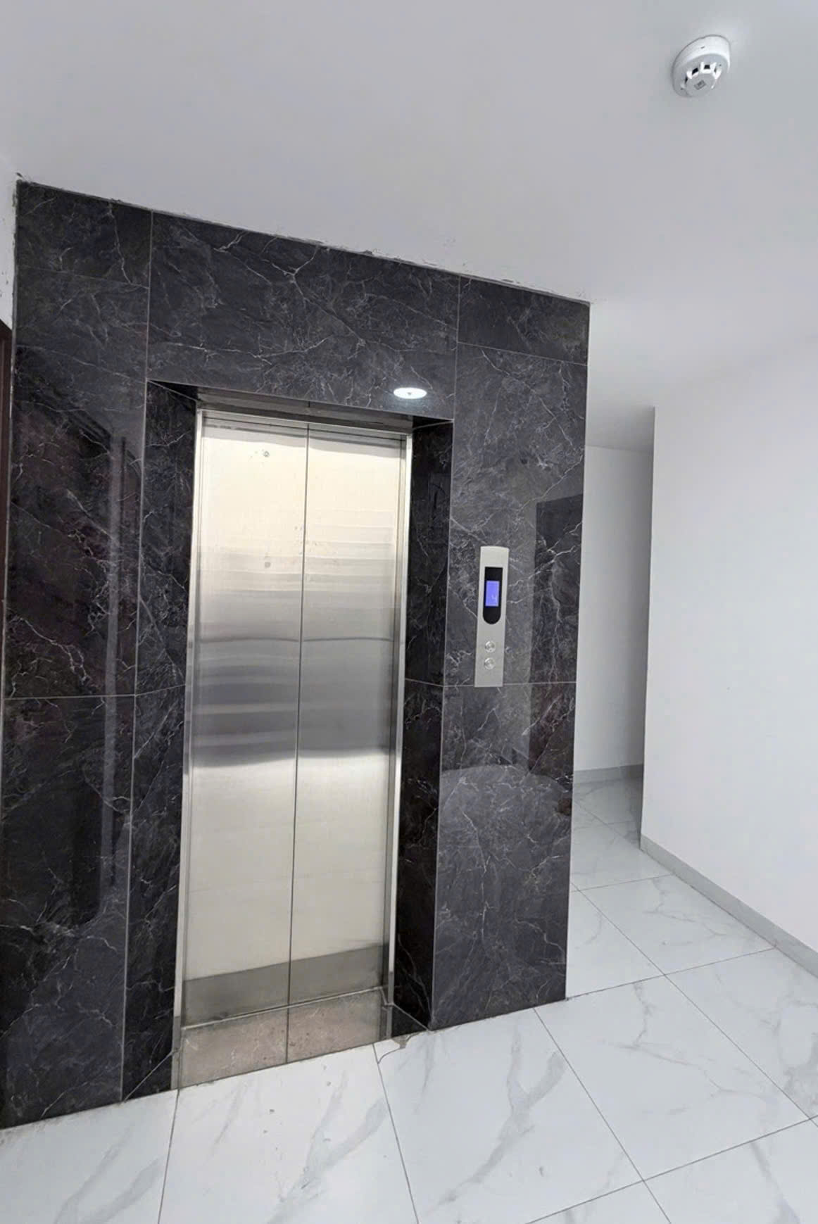 CHDV 6tầng Thang máy - Mặt tiền Đường số 77 140m2, 20PN - Dòng tiền 1.7tỷ/năm - 34tỷ 16018366
