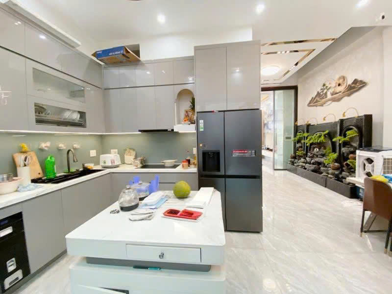 Bán nhà đẹp 7 lầu HXT Quang Trung có hầm TM ngang 6.5m 150m2 ngay Ủy ban chỉ 22,9 tỷ 16018388