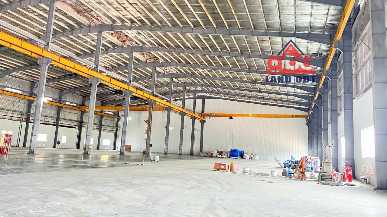 XT192 nhà xưởng sản xuất cơ khí cho thuê ổn định lâu dài, có sẵn dàn cẩu trục phục sản xuất 16018436