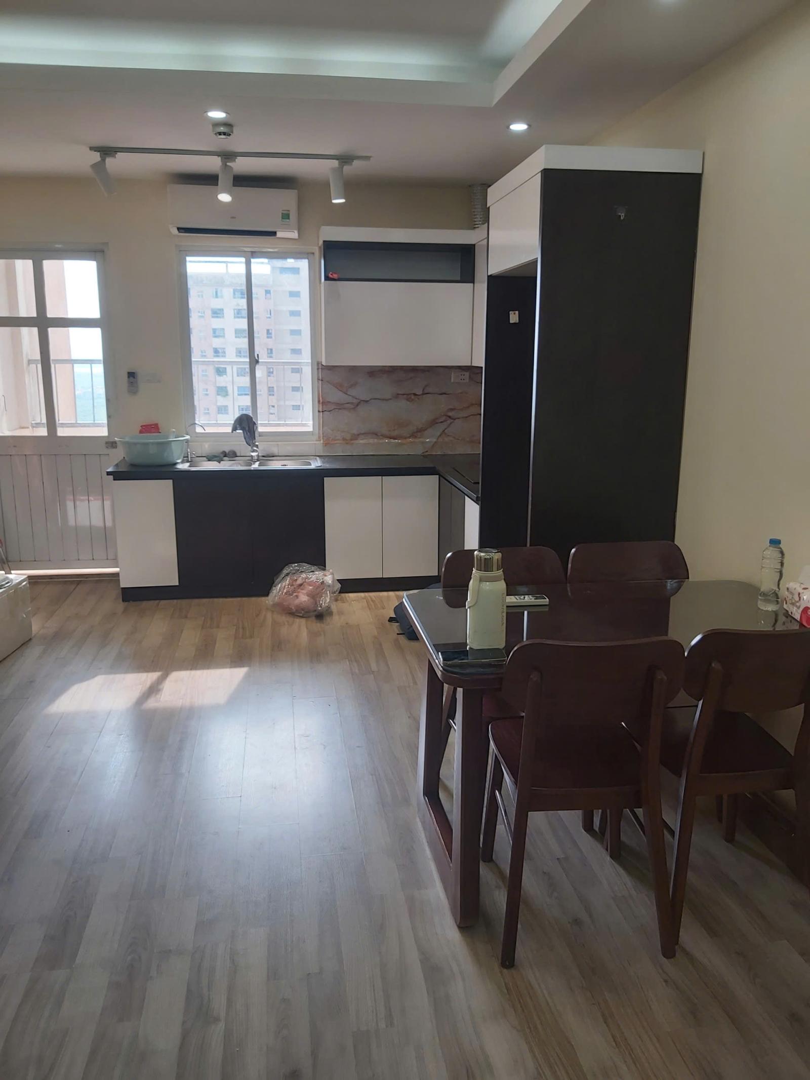 Bán nhà Bồ Đề 60m 3 tầng 4 ngủ full NT  hơn 8 tỷ(TL) 16018479