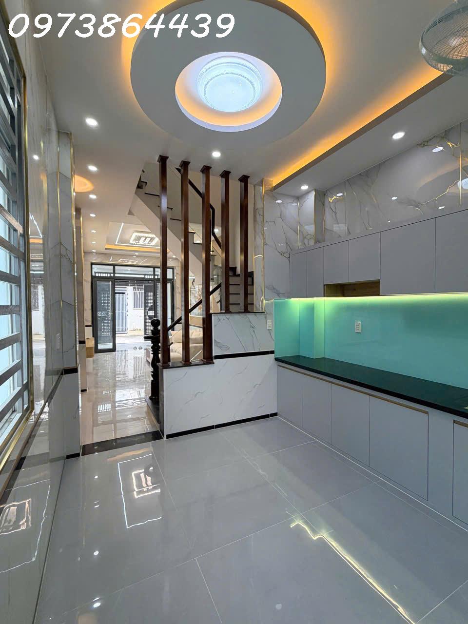NHÀ GÓC 2 MẶT TIỀN 3 TẦNG – LÂM THỊ HỐ- GIÁP CITY HIỆP THÀNH – Q12-  GIÁ  CHỈ 4 TỶ 650 – XE HƠI VÀO 16018485