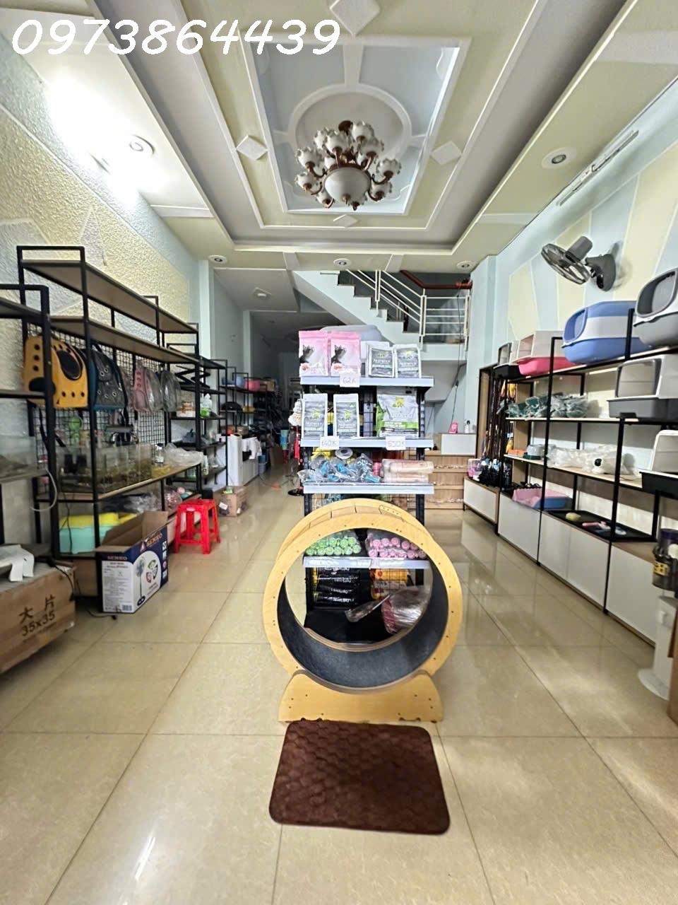 NHÀ 3 TÂNG - DIỆN TÍCH  KHỦNG 117M² – XE TẢI ĐẬU CỬA THÔNG  – 1 XẸT NGẮN  LÊ VĂN KHƯƠNG – CHỈ 9,3 16018488