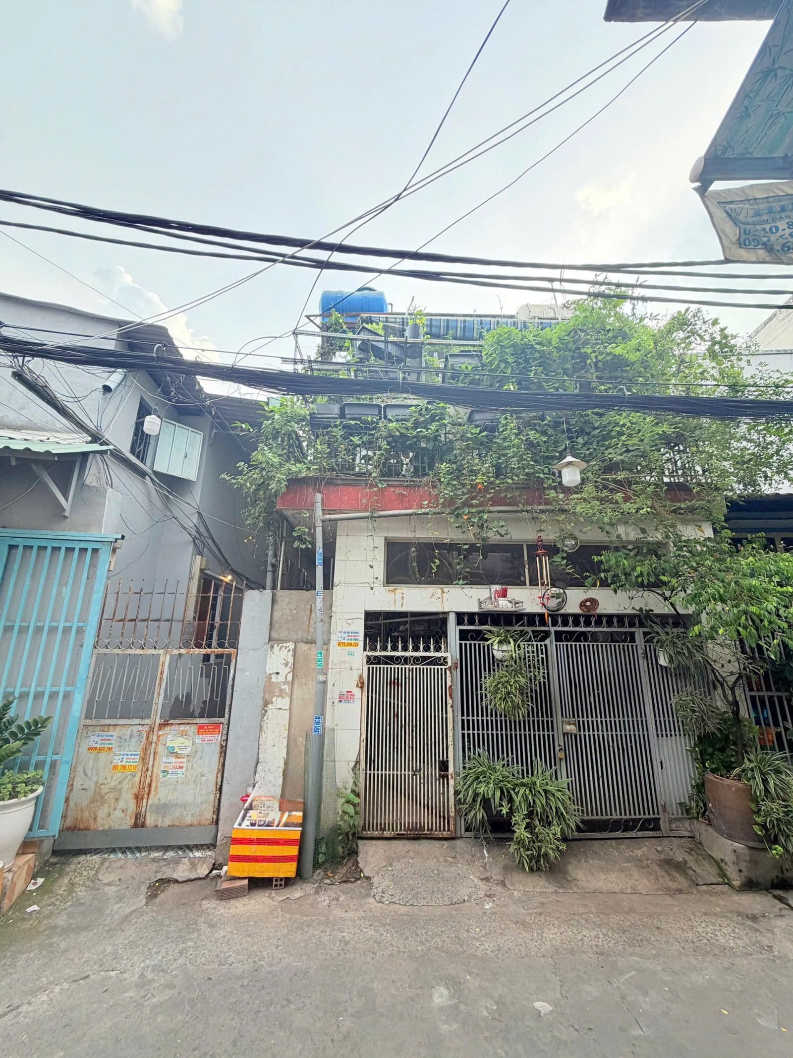 Lê Văn Lương - Bán đất tặng nhà C4 105m2 - Nở hậu 5m2 - thu nhập 15tr - 80m ra MT - 9tỷ400 16018501
