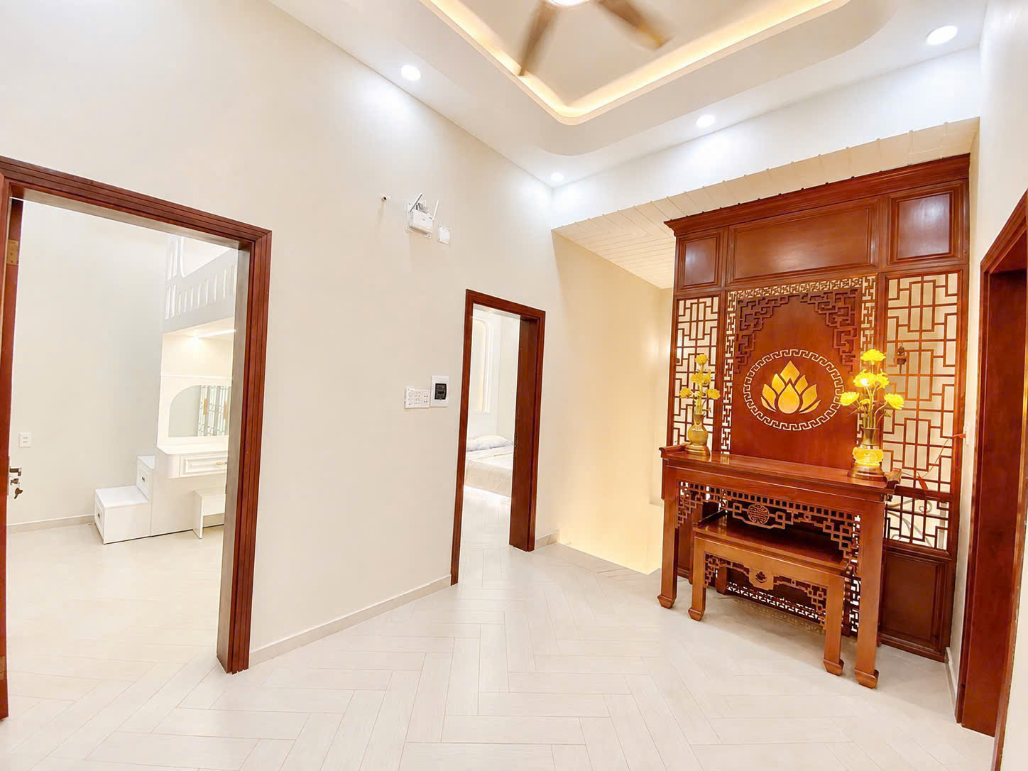 Tân Thuận Tây - Nhà đẹp 2 tầng 72m2 4PN - tặng Full nội thất đẹp, Ngang 9m - 6tỷ990 TL 16018503