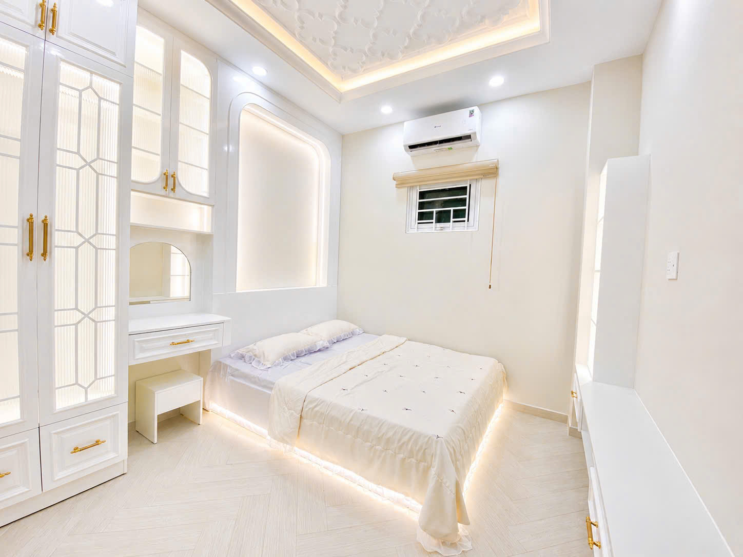 Tân Thuận Tây - Nhà đẹp 2 tầng 72m2 4PN - tặng Full nội thất đẹp, Ngang 9m - 6tỷ990 TL 16018503