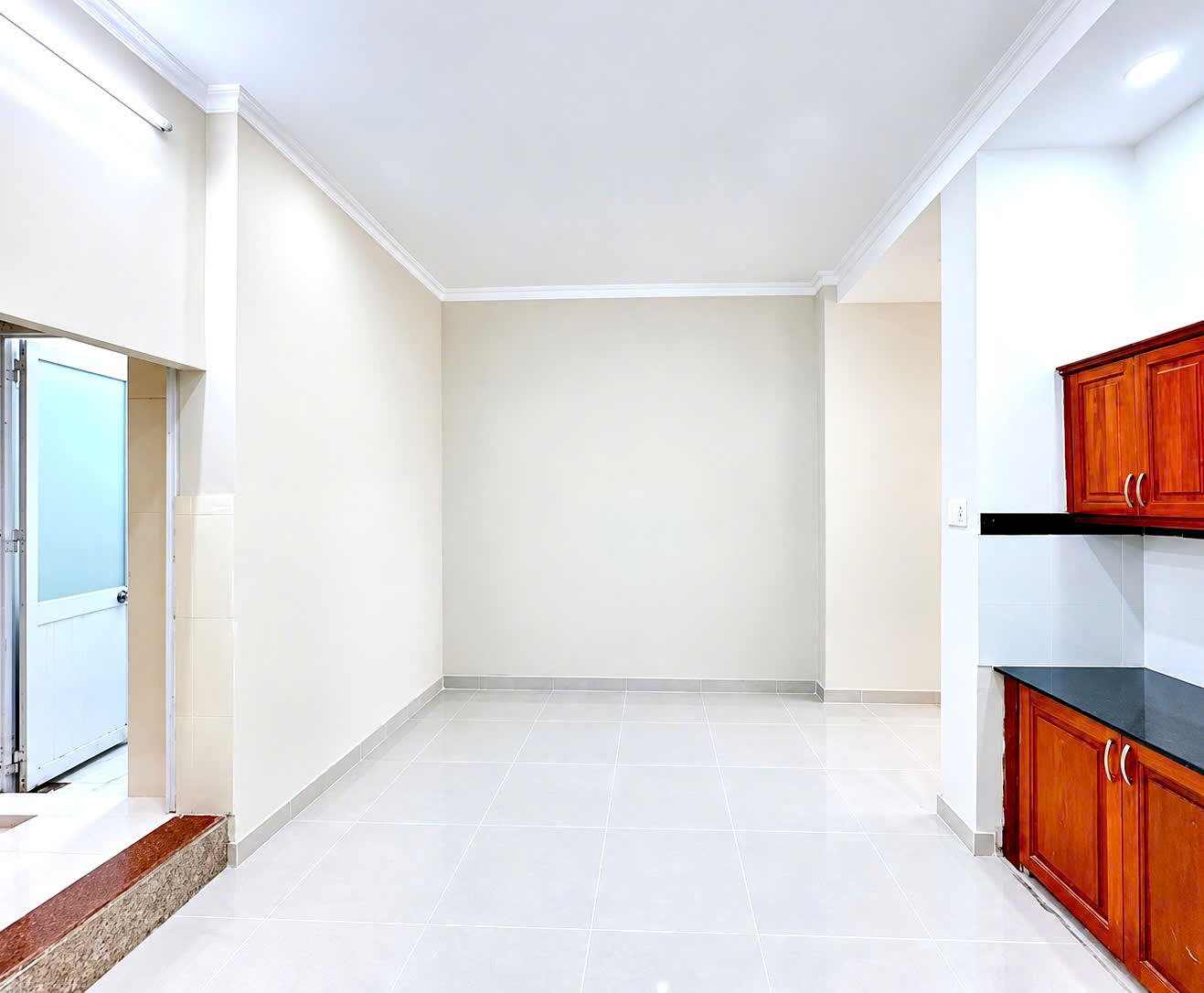 Nhà đẹp 4 Tầng - Khu VIP Kiều Đàm 90m2 5PN - Ngang 5m, Xe Hơi Ngủ Trong Nhà - nhỉnh 12tỷ. 16018505