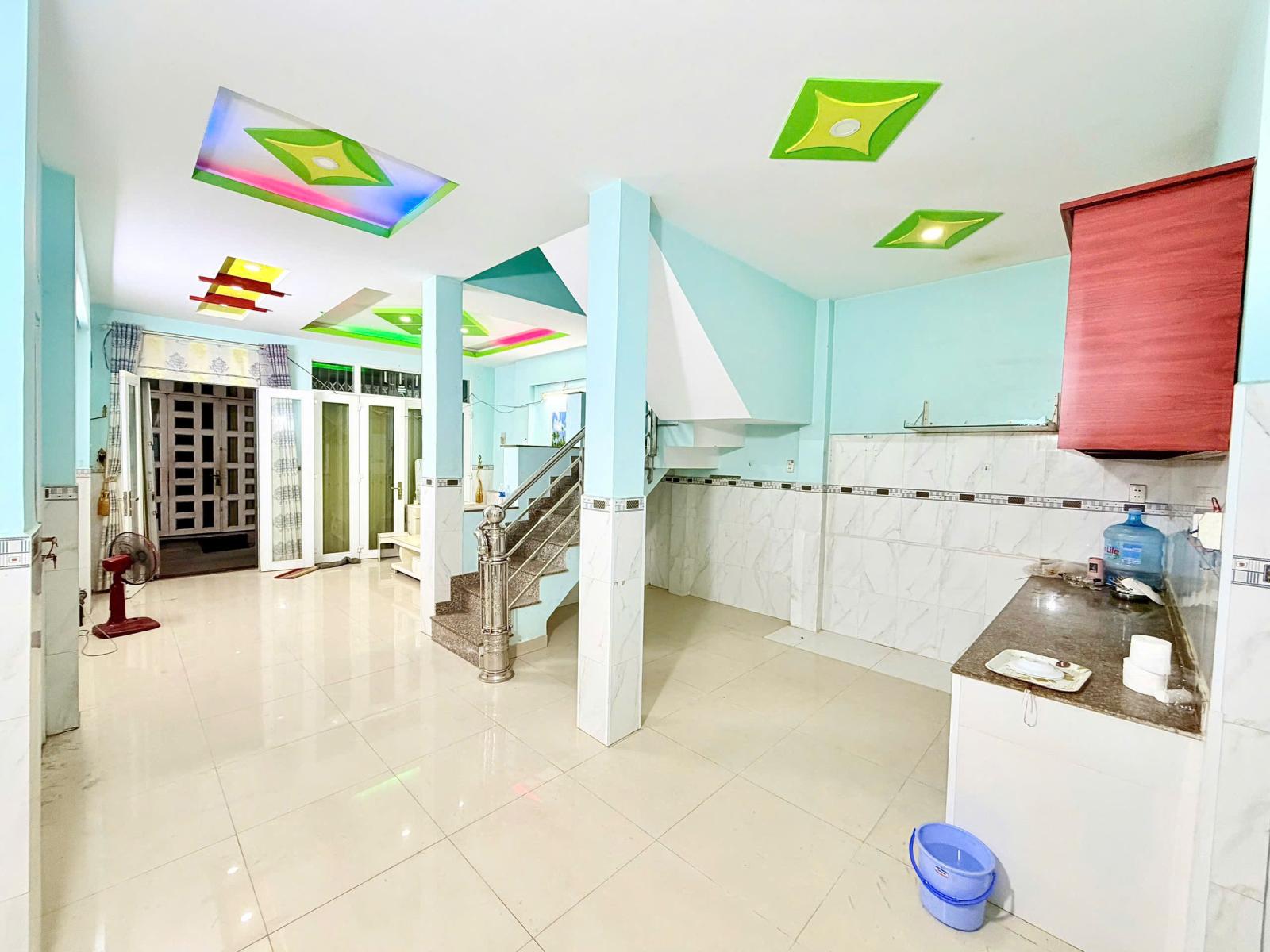 Trần Xuân Soạn - Nhà 2 tầng 50m2 3PN - Ngang 5m, 80m ra Mặt Tiền, giá 3 tỷ 99TL. 16018506