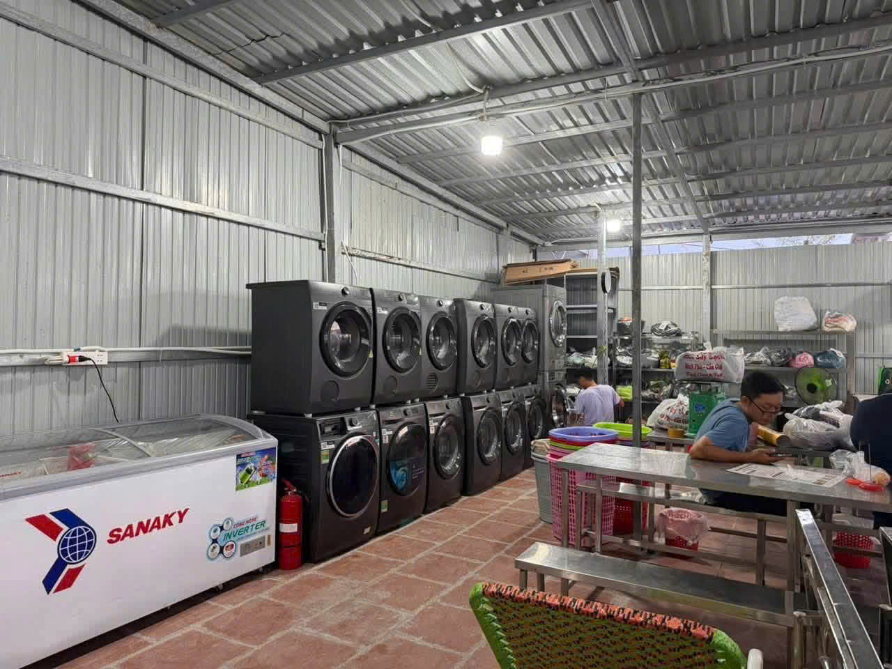 CẦN SANG LẠI MÔ HÌNH GIẶT SẤY + QUÁN NHẬU + CƠM VĂN PHÒNG + CÀ PHÊ GIẢI KHÁT HOẠT ĐỘNG ĐƯỢC 1 THÁNG 16018519