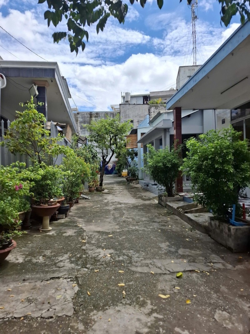 Bán nhà 100m2, cấp 4, Lê Văn Việt, Phường Tăng Nhơn Phú B, Q9. Thủ Đức, TP HCM.  Giá 4.58 tỷ. 16018523