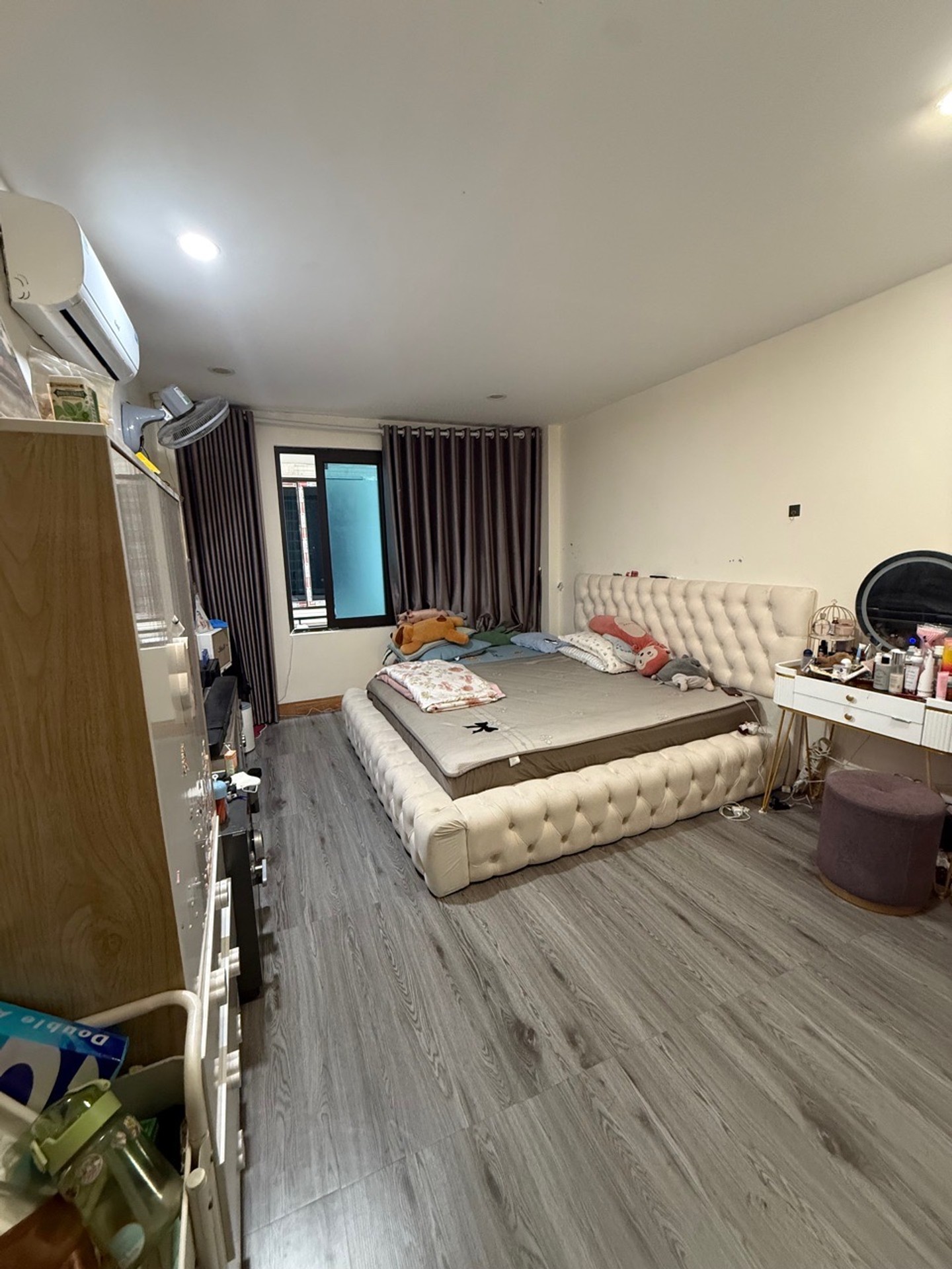 BÁN NHÀ ĐẸP CẦU DIỄN – 34M² – 5 TẦNG – GIÁ 6,9 TỶ 🏡
✨ VỊ TRÍ THUẬN TIỆN – GẦN GA CẦU DIỄN – CHỈ 20M RA MẶT NGÕ Ô TÔ 16018582