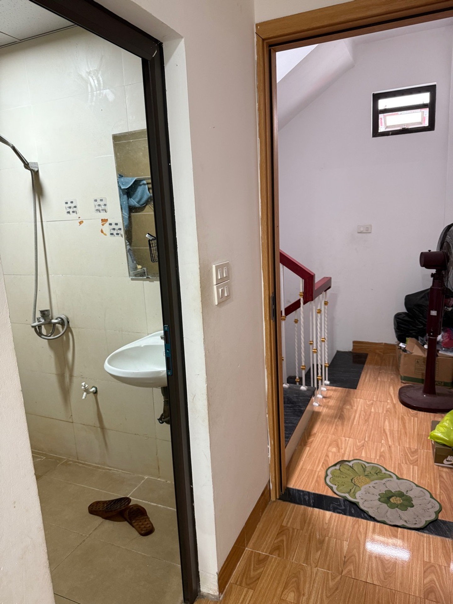 BÁN NHÀ ĐẸP CẦU DIỄN – 34M² – 5 TẦNG – GIÁ 6,9 TỶ 🏡
✨ VỊ TRÍ THUẬN TIỆN – GẦN GA CẦU DIỄN – CHỈ 20M RA MẶT NGÕ Ô TÔ 16018582