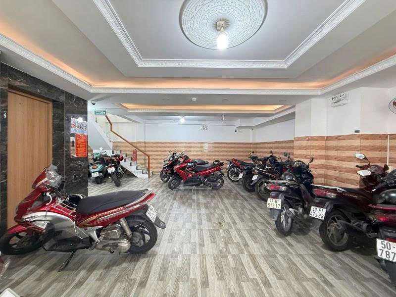 Bán Nhà Hẻm 6m Dương Quảng Hàm, 6,5x10m, Nở hậu 12m, 5 Tầng, HĐT 100tr, 17,8 Tỷ. 16018625