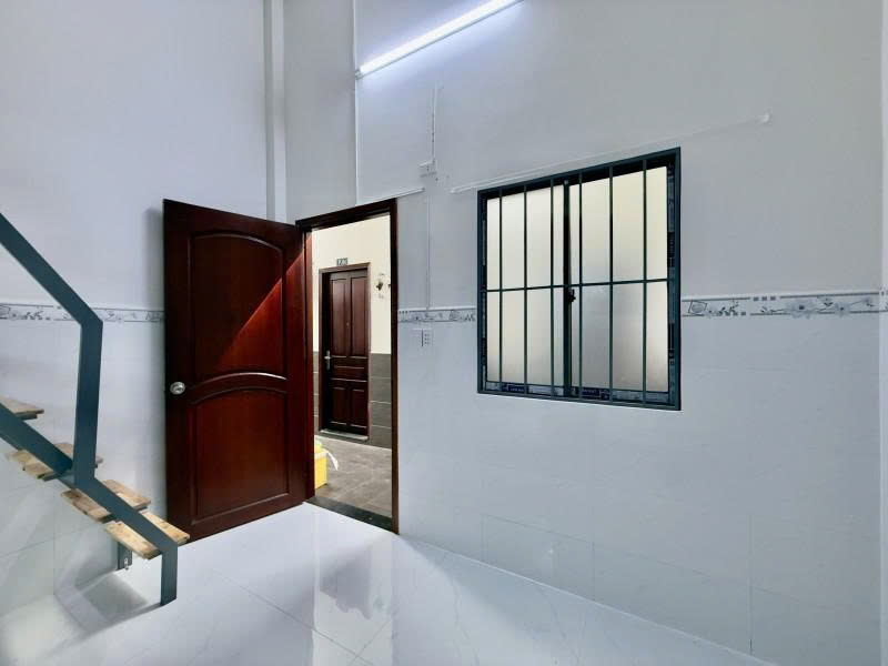 Bán Nhà Hẻm 6m Dương Quảng Hàm, 6,5x10m, Nở hậu 12m, 5 Tầng, HĐT 100tr, 17,8 Tỷ. 16018625