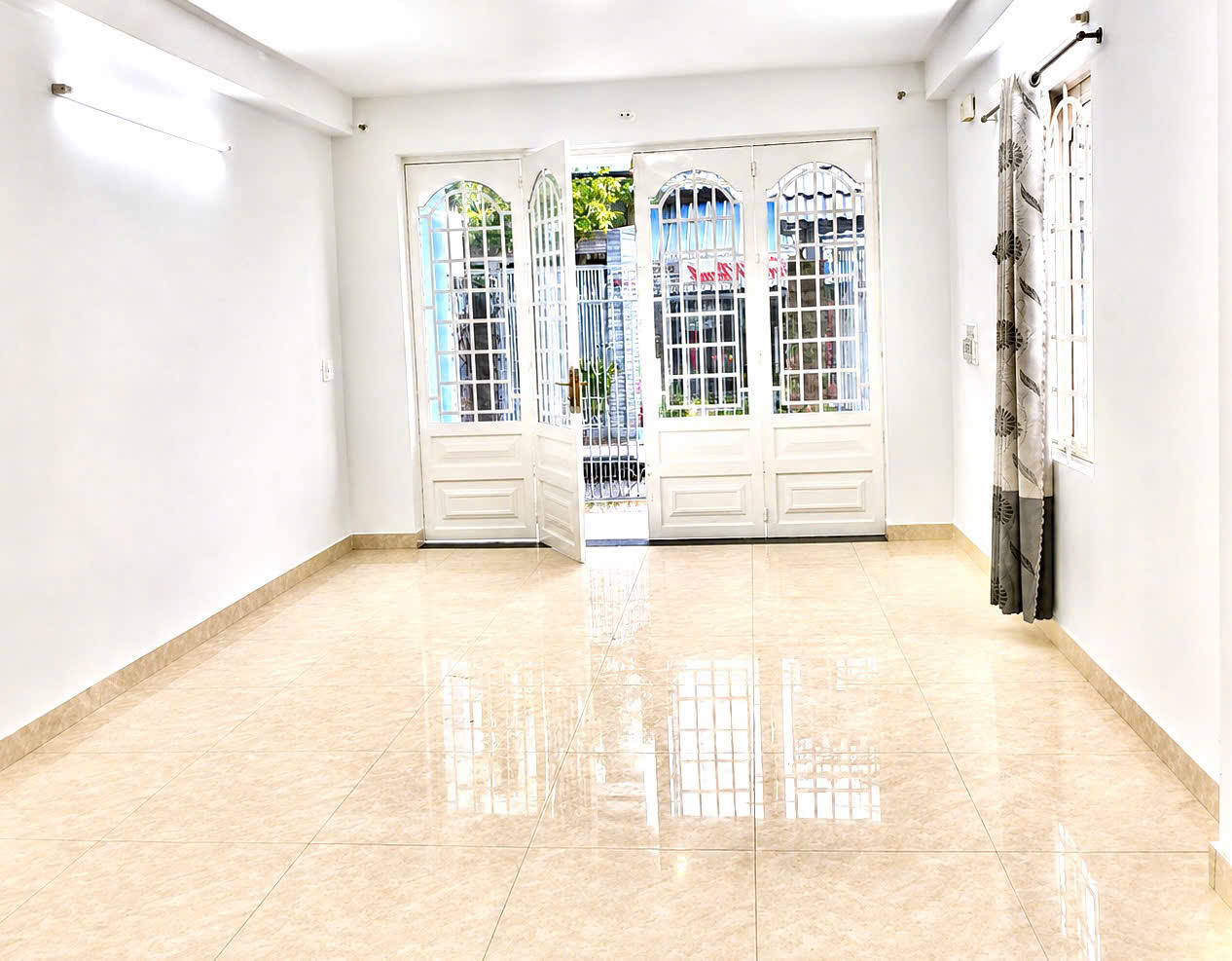 Bán nhà Quận 7 - hẻm 502 Huỳnh Tấn Phát 102m2 2tầng 4PN - Ngang 6m, Xe hơi đỗ cửa, 10tỷ500 16018640
