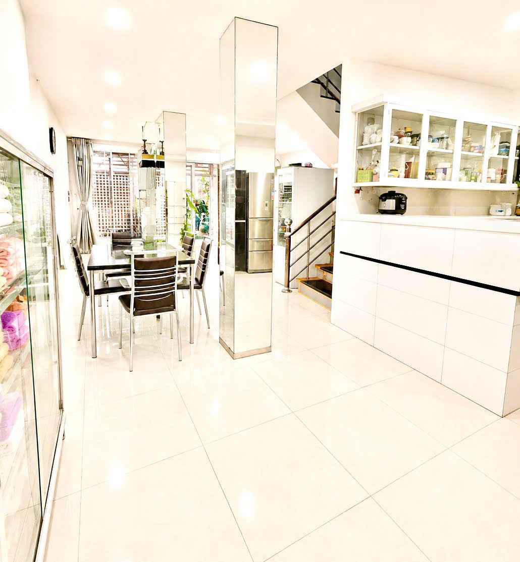 Bán Nhà Quận 7_Nguyễn Văn Linh 90m2 + 3 Tầng,Ngang 6m-Hẻm Xe Hơi Thông,Mới ở ngay,Chỉ 14tỷ 16018642