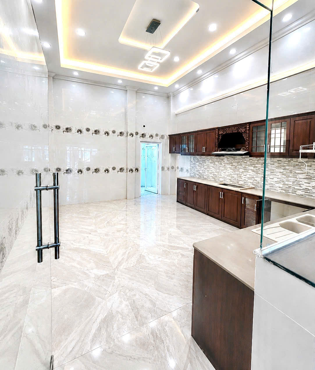 Bán Nhà Quận 7_Khu Biệt Thự Kiều Đàm 78m2 + 4 Tầng, 4PN, Ngang 4.5m, Mới Ở Ngay, 14tỷ TL 16018645