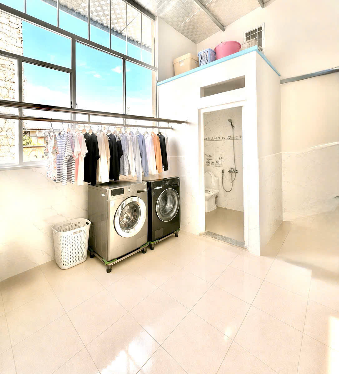 Bán Nhà Quận 7_Nguyễn Văn Quỳ 135m2 + 4Tầng,6PN,Ngang 5M,Đường nhựa 8m,nhỉnh 14tỷ 16018649