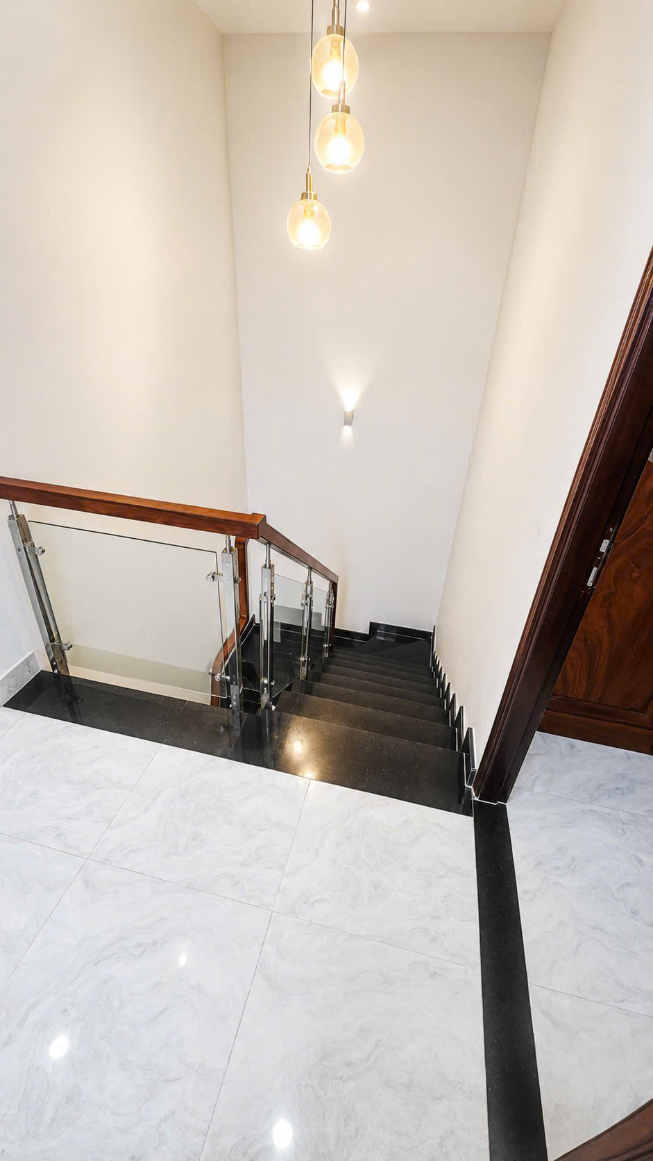 Bán Nhà Quận 7_Trần Xuân Soạn 64m2 + 4 Tầng, Full Nội thất Gỗ Đỏ, Xe hơi Đỗ Cửa, chỉ 11.3tỷ 16018655