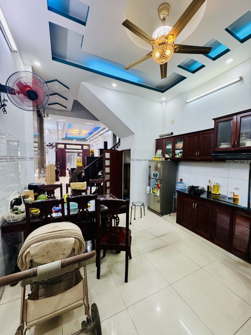 NHÀ 3 TẦNG HẺM Ô TÔ 6M GÒ DẦU TÂN PHÚ 79M2(4x20) SHR GIÁ 10.3 TỶ
 16018683