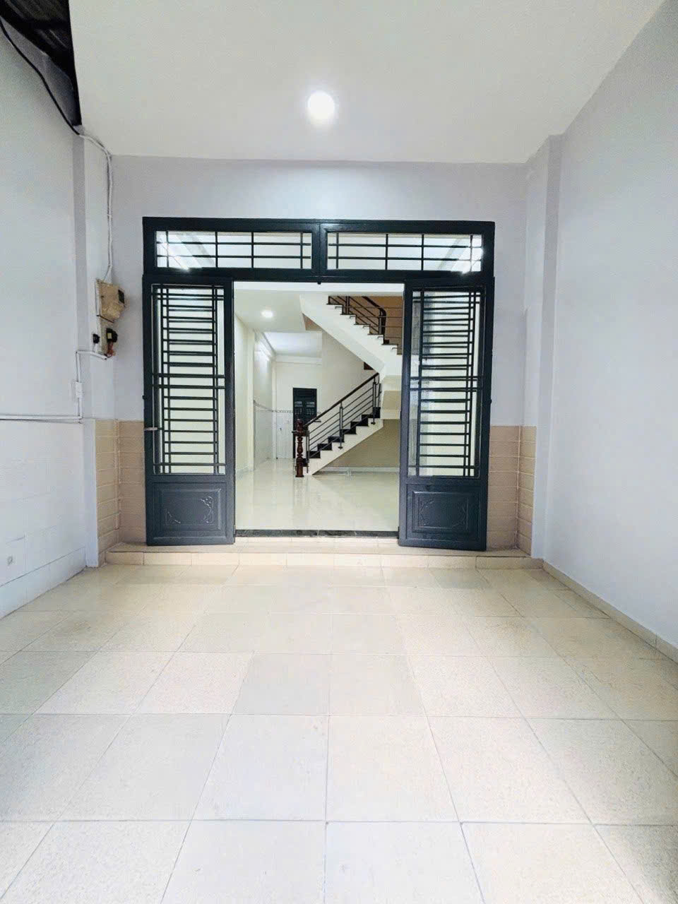 Nhà Thuê Tân Bình - Lạc Long Quân - 4PN - Hẻm Xe Hơi - 15 Triệu 16018686