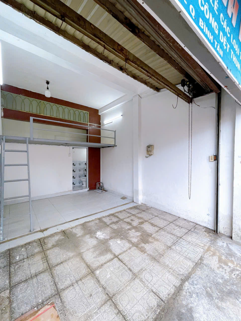 Cho thuê 2 mặt bằng kinh doanh tại Tân Phú và Bình Tân - Mới đẹp, lối đi riêng - Vị trí thuận tiện 16018803