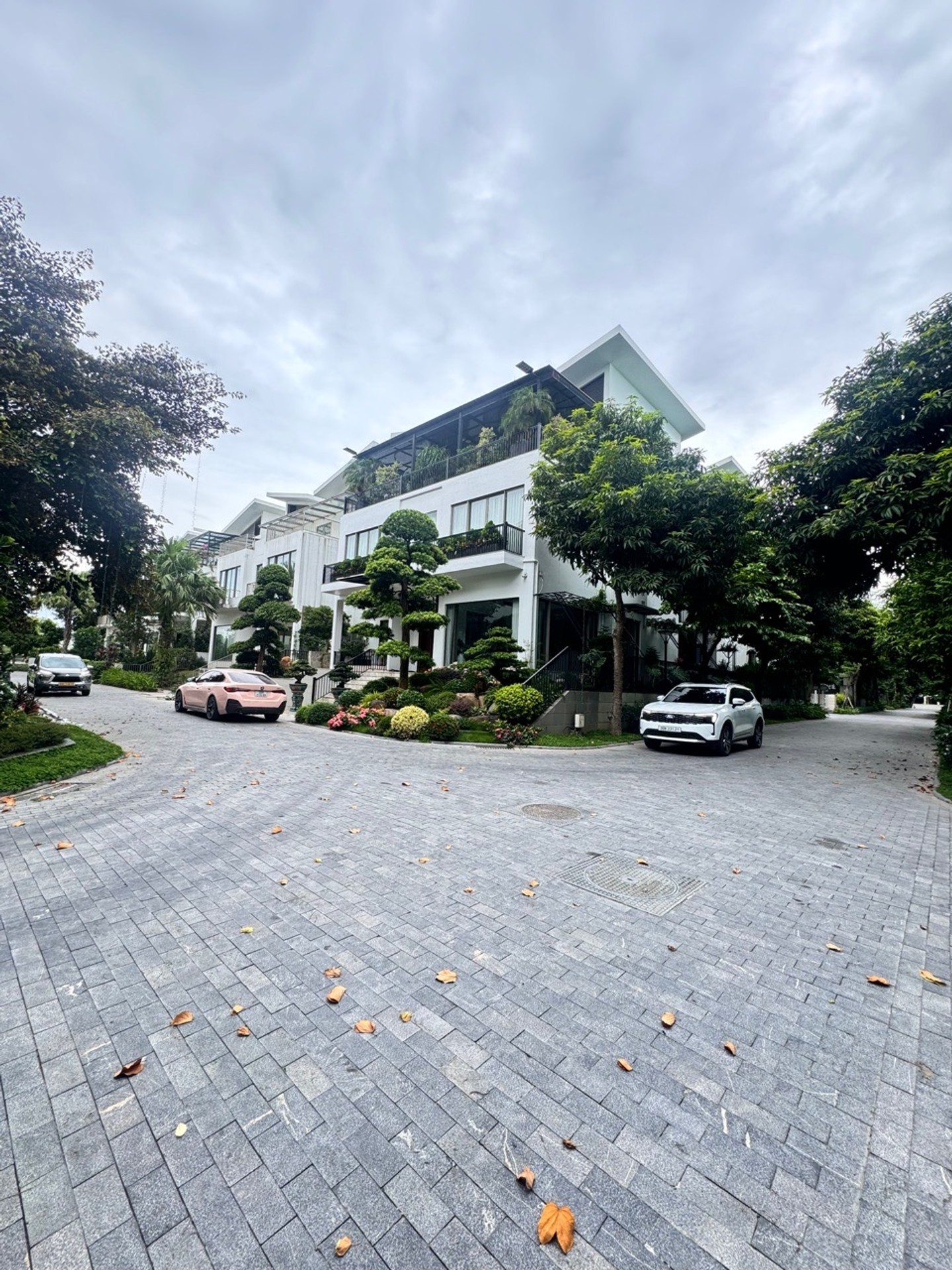 Biệt Thự Khai Sơn Long Biên 129 tỷ 325m lô góc 3 Mặt tiền 16018807
