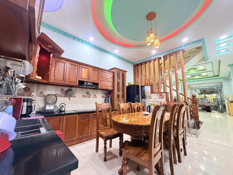 Bán nhà 5 tầng đường Gò Dưa, Tam Bình, Thủ Đức, TP HCM. DT  92m2. Giá 11.48 tỷ, Sổ hồng riêng. 16018827