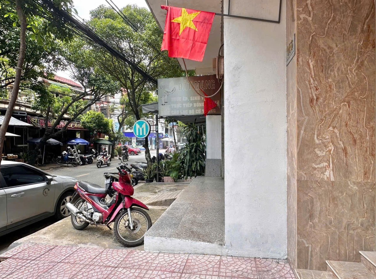 Cho thuê 2 mặt bằng kinh doanh tại Tân Phú và Bình Tân - Mới đẹp, lối đi riêng - Vị trí thuận tiện 16018826