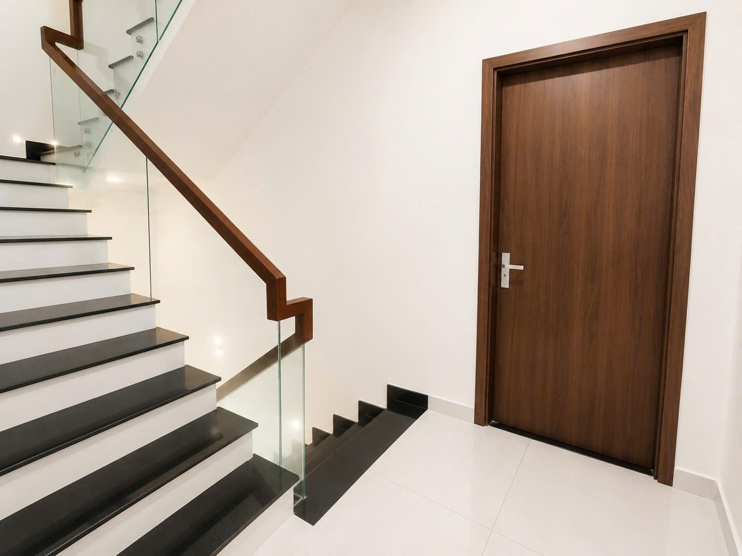 Nhà đẹp 4 tầng, Khu phân lô đồng bộ, 5x18m, Ngay Eco Green Quận 7, 4PN rộng, giá 18,85 tỷ 16018853