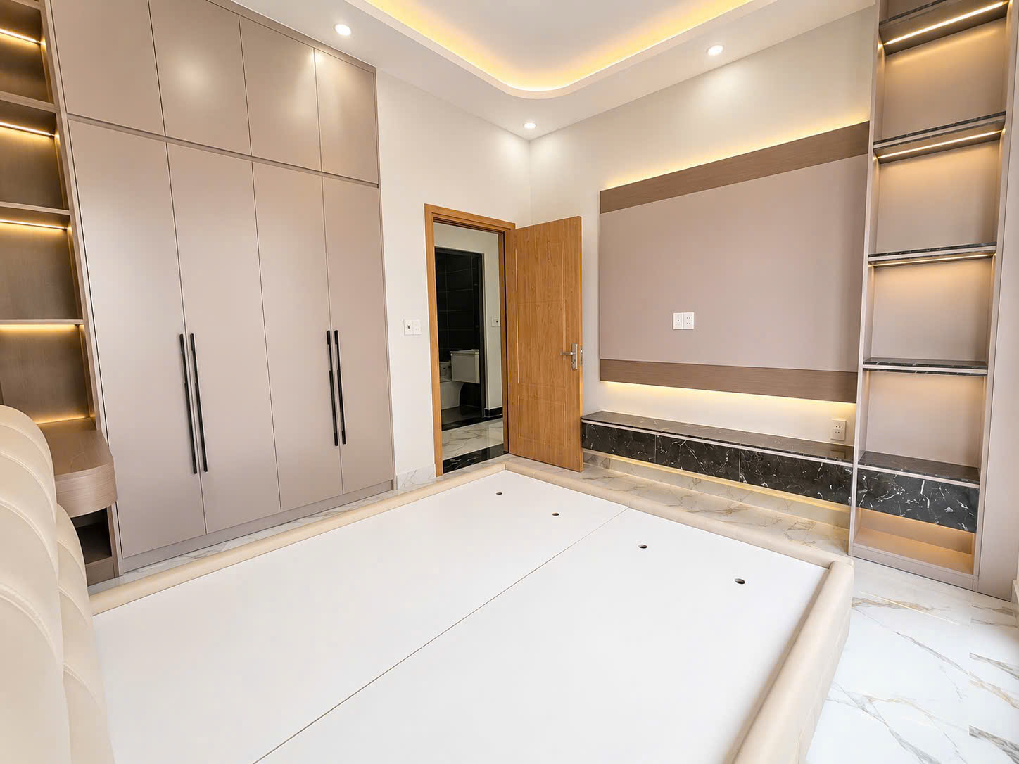 Quận 7 - ngay Nhà thi đấu Đa Năng - Nhà 3 tầng 50m2 - 20m ra HXH - 4 tỷ 950 TL 16018861