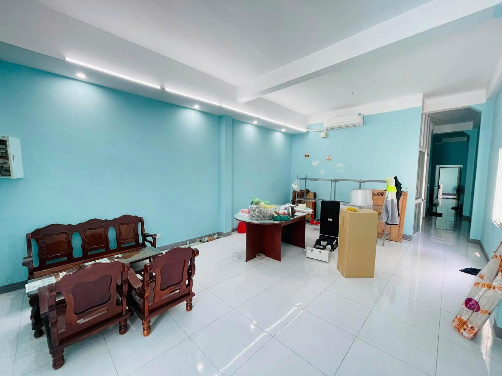 Bán nhà Mặt tiền Thích Minh Nguyệt - giao Phổ Quang, 5x24m, 5 Tầng - 8PN, sổ A4, hạ 29,5 Tỷ. 16018890