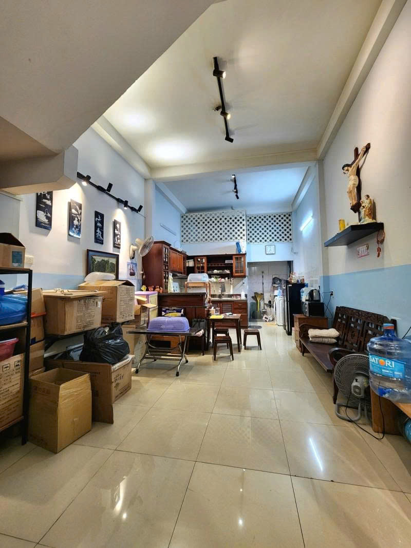 Bán nhà Mặt tiền Độc Lập - ngay Tân Sơn Nhì, DT: 4x18m, 3 Tầng - 4PN, giá 15.5 tỷ. 16018895