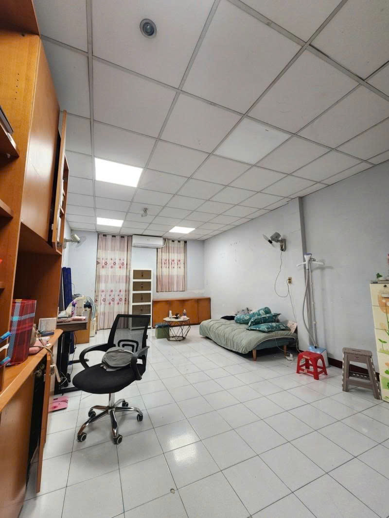 Bán nhà Mặt tiền Độc Lập - ngay Tân Sơn Nhì, DT: 4x18m, 3 Tầng - 4PN, giá 15.5 tỷ. 16018895