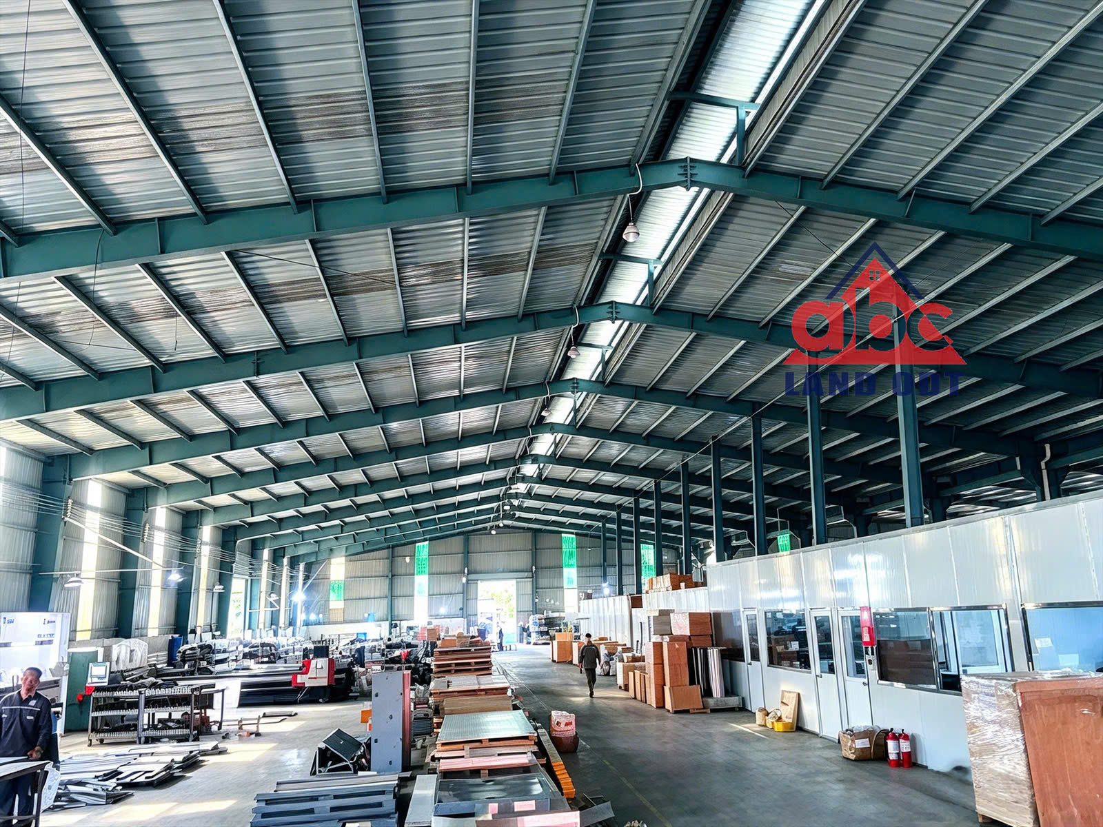 XT251 nhà xưởng sản xuất thu hút linh hoạt, trống xưởng sẵn sàng cho thuê bàn giao liền 16018938