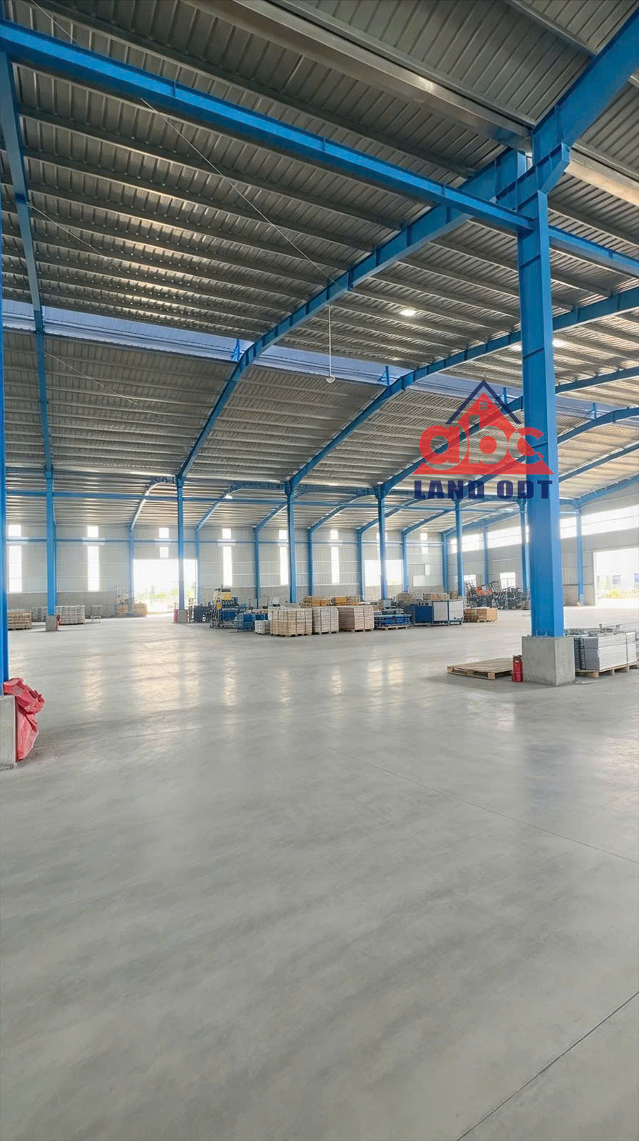 XT250 cho thuê kho lưu trữ, vận hành logisic kho trống sẵn sàng, Cảng lớn tập kết Cont 16018948