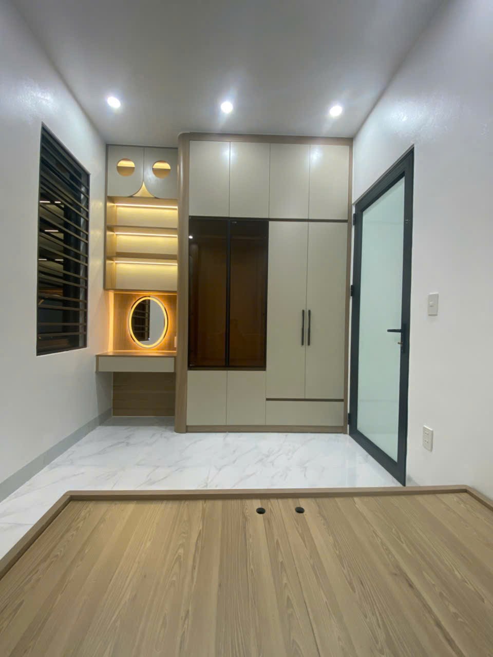 Nhà Đẹp- Giá Tốt BÁN NHANH CĂN NHÀ 3,6XX TỶ – Ô TÔ ĐỖ CỬA, 4 TẦNG ĐẸP SẴN, GẦN PHỐ ẨM THỰC TUỆ TĨNH! 16018959