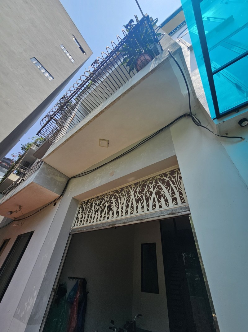 Bán nhà Ngọc Thuỵ,Long Biên 4 tầng,52m,mt4m oto đỗ cổng nhỉnh 10 tỷ  16019053