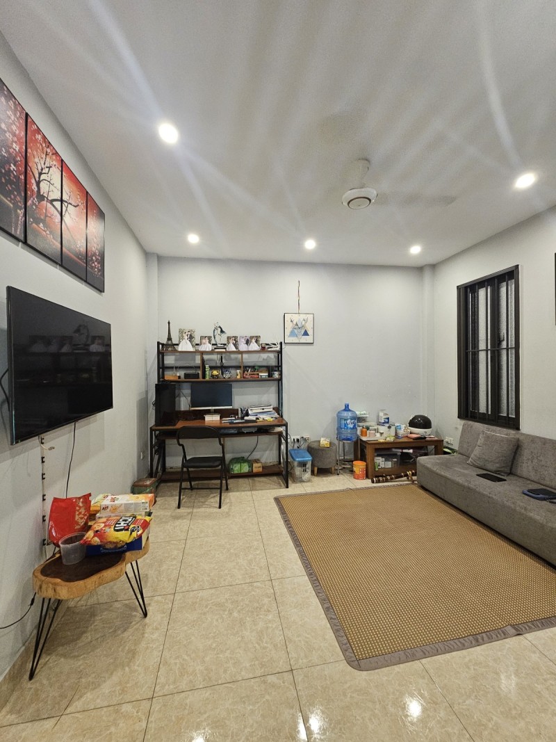 Bán nhà Ngọc Thuỵ,Long Biên 4 tầng,52m,mt4m oto đỗ cổng nhỉnh 10 tỷ  16019053