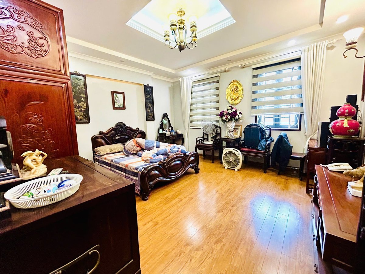 Bán Nhà Mặt Phố Âu Cơ. Tây Hồ. 7 Tầng Thang Máy. Ô Tô. DT 65m2. MT 5.2m. Giá 46.6 Tỷ 16019071