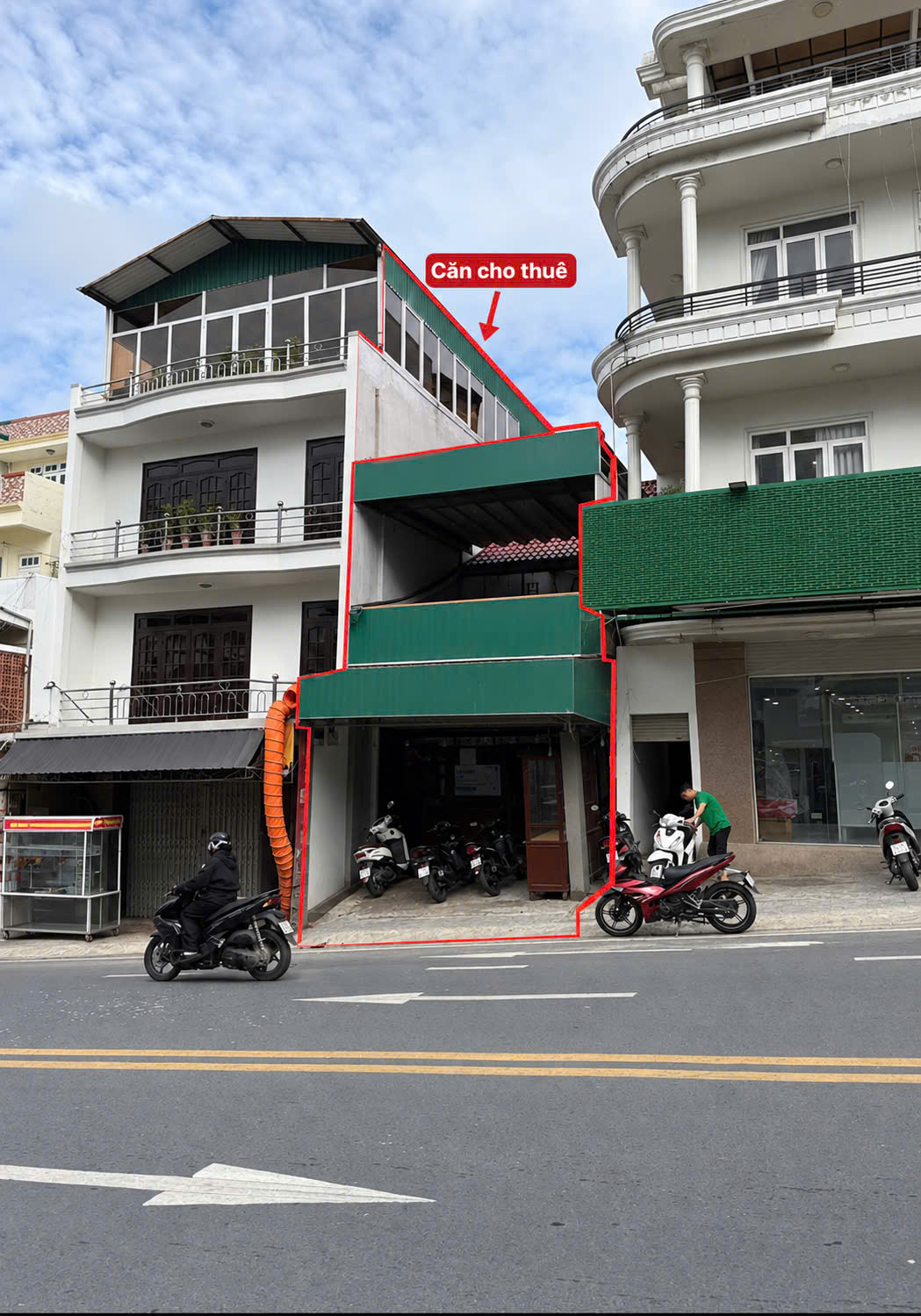 Cho thuê mặt bằng kinh doanh 2 tầng phù hợp nhiều mô hình kinh doanh giá 18 triệu đường La Sơn Phu 16019121