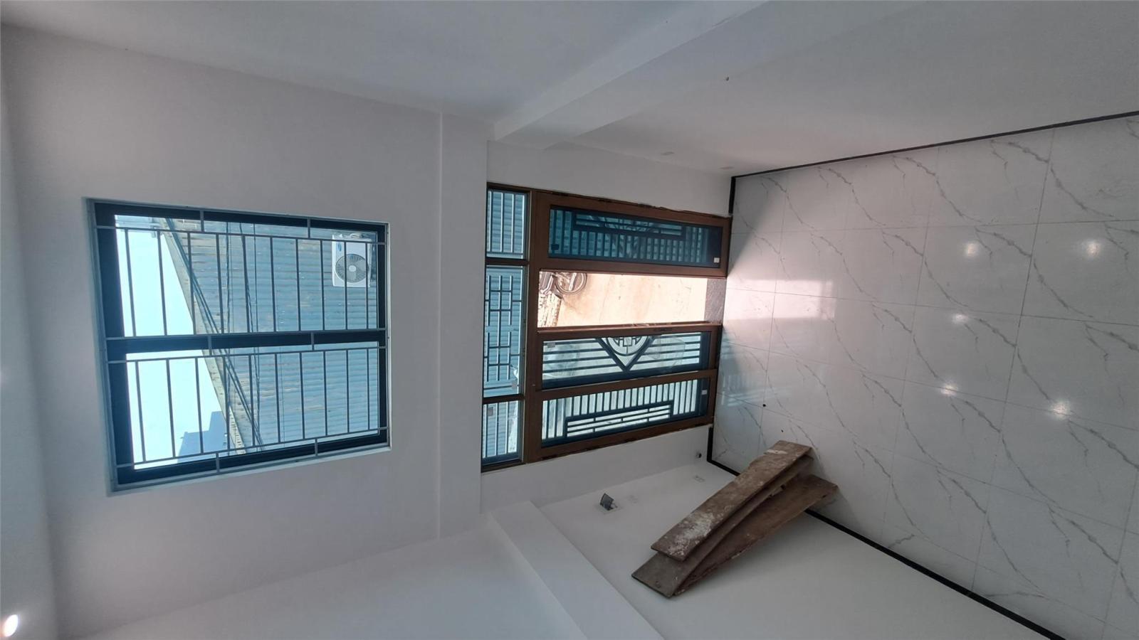 Bán nhà Vĩnh Trung, 40m² x 5 tầng, mới koong, giá chào 5 tỷ 16019158