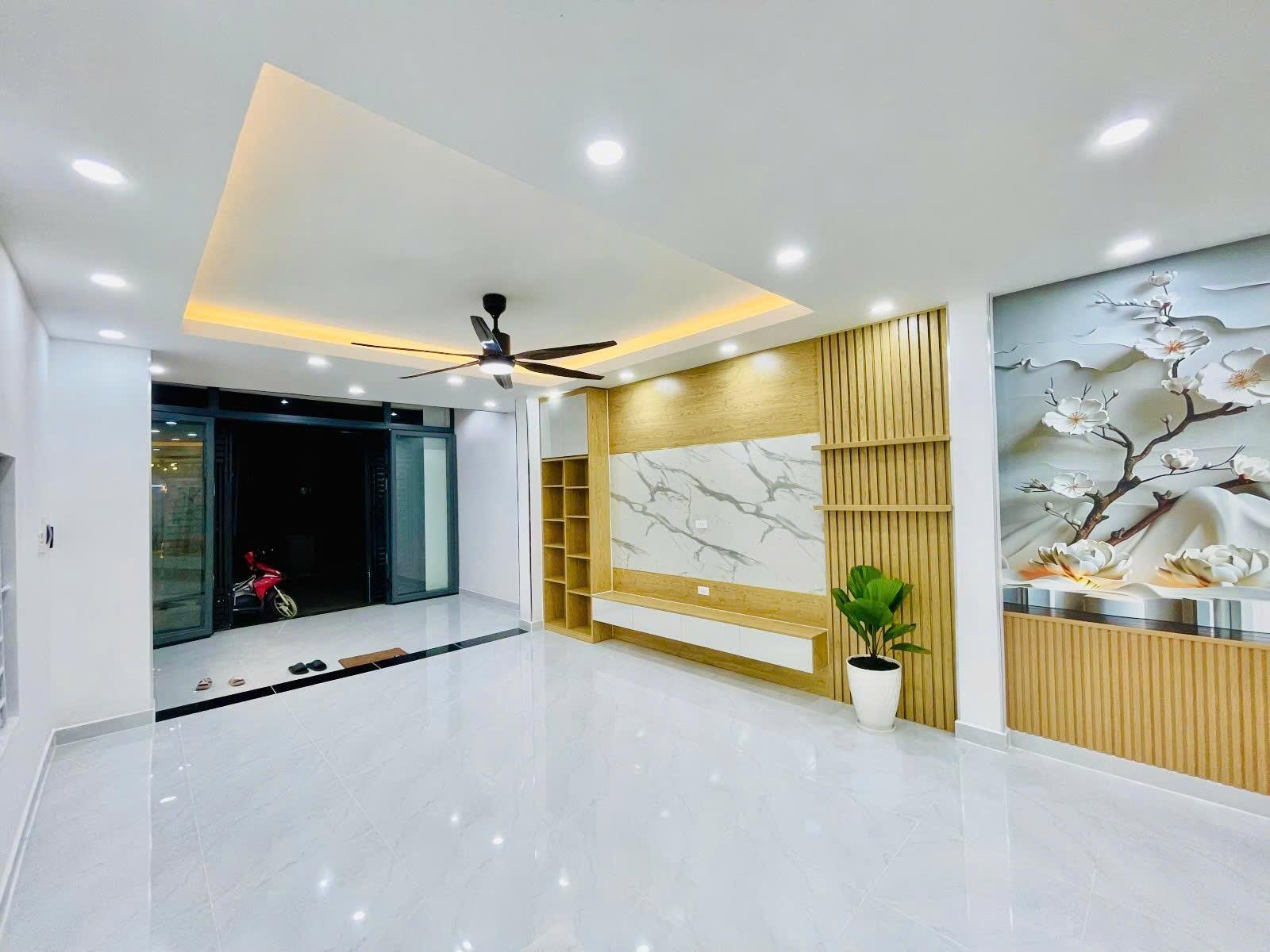 MẶT TIỀN TRẦN BÁ GIAO, NGAY NÚT NGUYỄN THÁI SƠN, LÔ GÓC, KD ĐỈNH, 70M2, CHỈ 10.9 TỶ 16019211