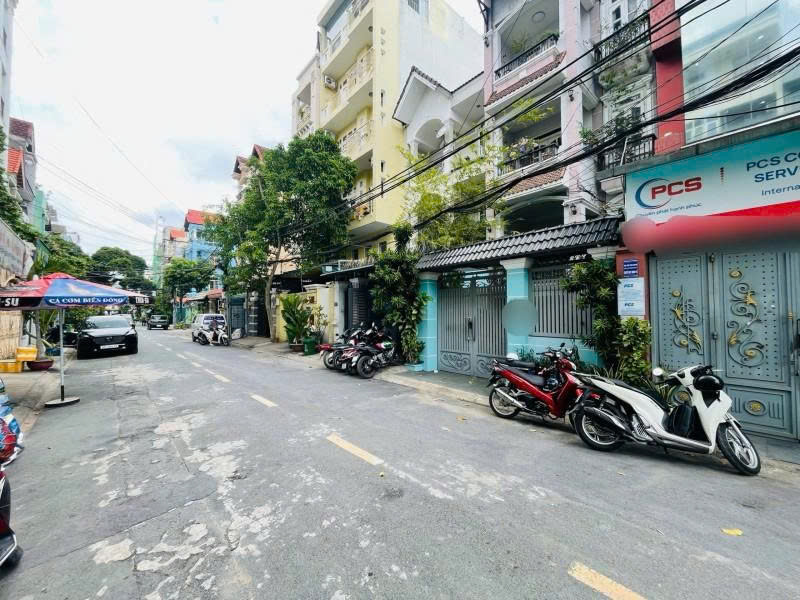 Bán nhà Mặt tiền Sầm Sơn - giao  Phan Thúc Duyện, 5x25m, 5 Tầng - 7 PN,  chỉ  25 tỷ. 16019277
