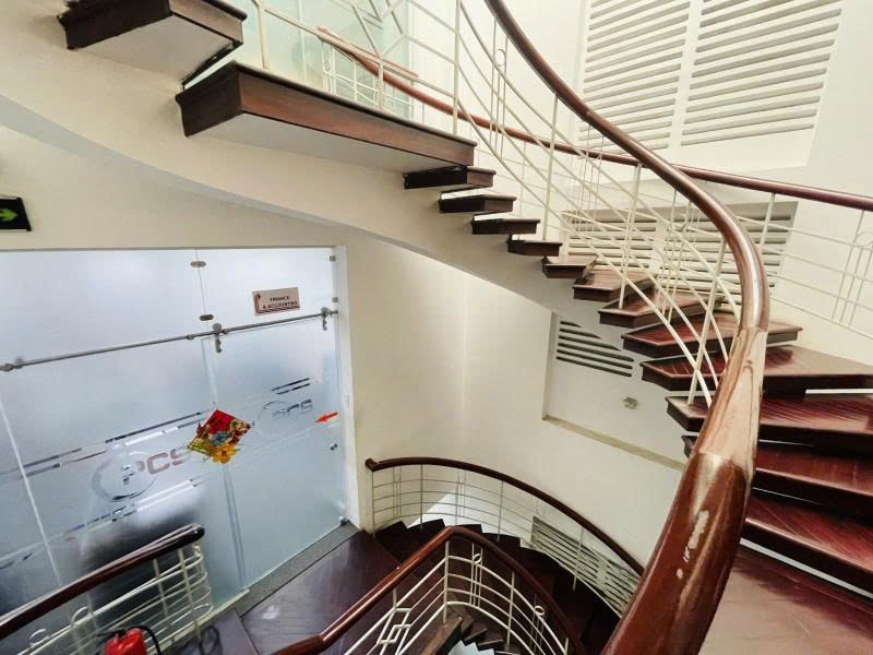 Bán nhà Mặt tiền Sầm Sơn - giao  Phan Thúc Duyện, 5x25m, 5 Tầng - 7 PN,  chỉ  25 tỷ. 16019277