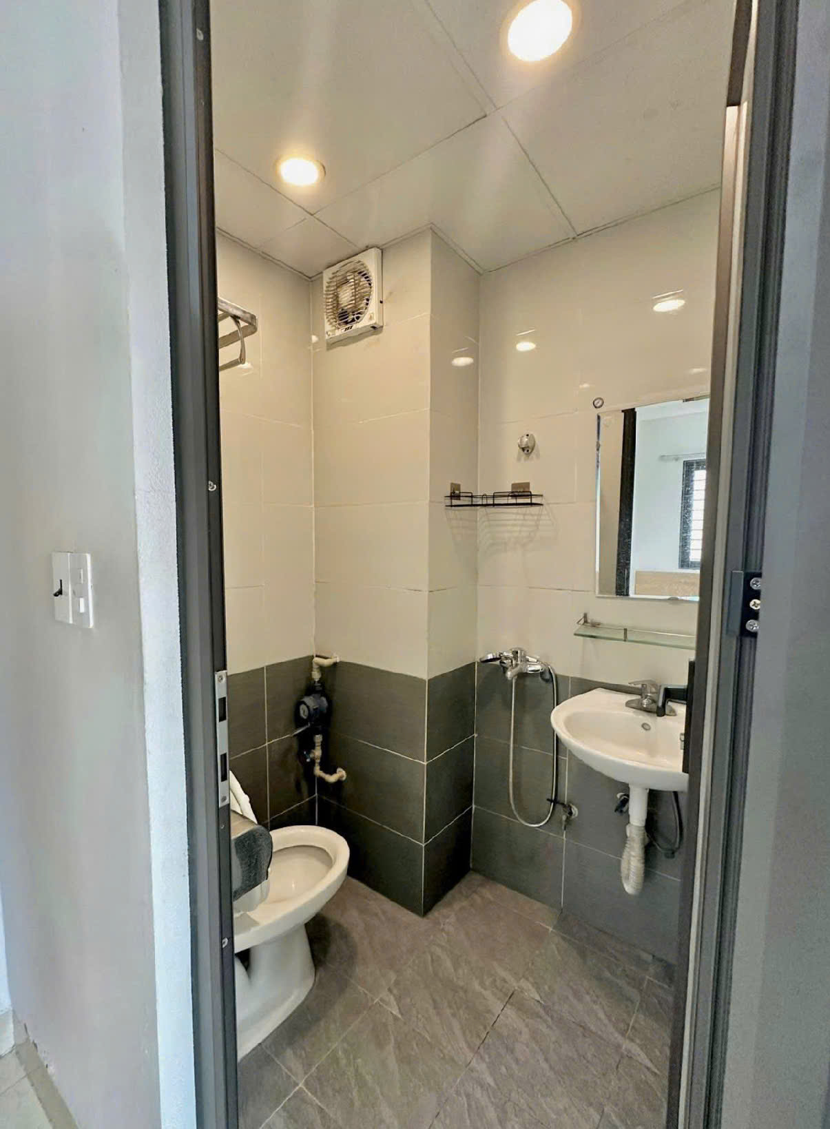 Cho thuê Ccmn thoáng FUll đồ đẹp 370 Trương Định, Phường Tương Mai 16019332