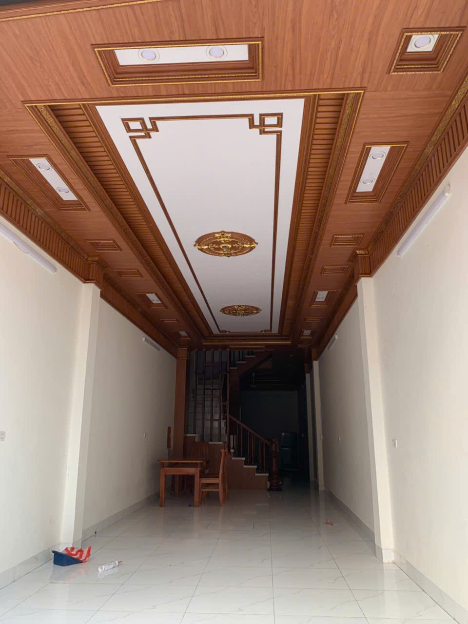 CHO THUÊ NHÀ NGUYÊN CĂN TẠI NINH BÌNH Nhà nguyên căn gồm 6 phòng ngủ VÀ Căn nhà gồm 3 phòng ngủ 16019428