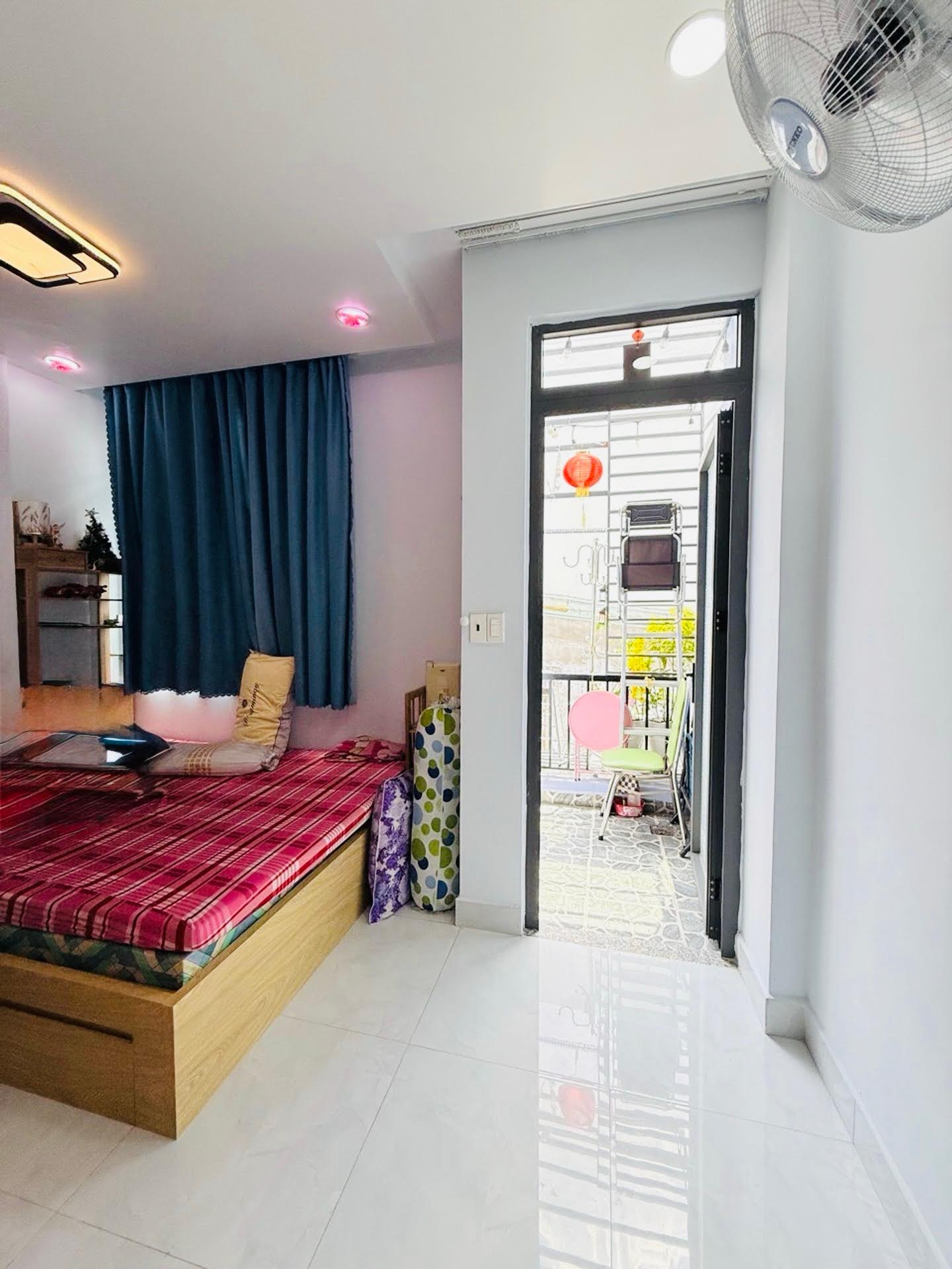 Bán nhà Gò Vấp, Thống Nhất, gần  trường Phan Chu Trinh, 38M2, ở ngay, 4.45 tỷ TL 16019439