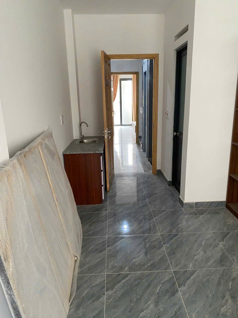 Bán CHDV mặt tiền đường số 2 Bình Tân dòng tiền 30tr/th 81m2-5 Tầng Nhỉnh tỷ 9 16019465